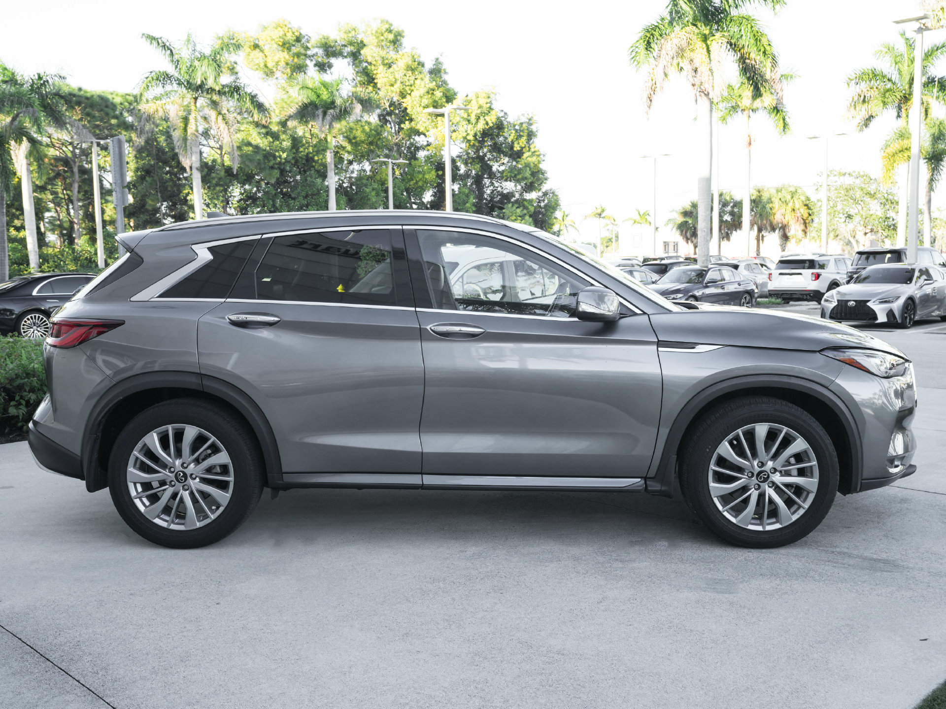 Certified 2023 INFINITI QX50 Luxe FWD image 28
