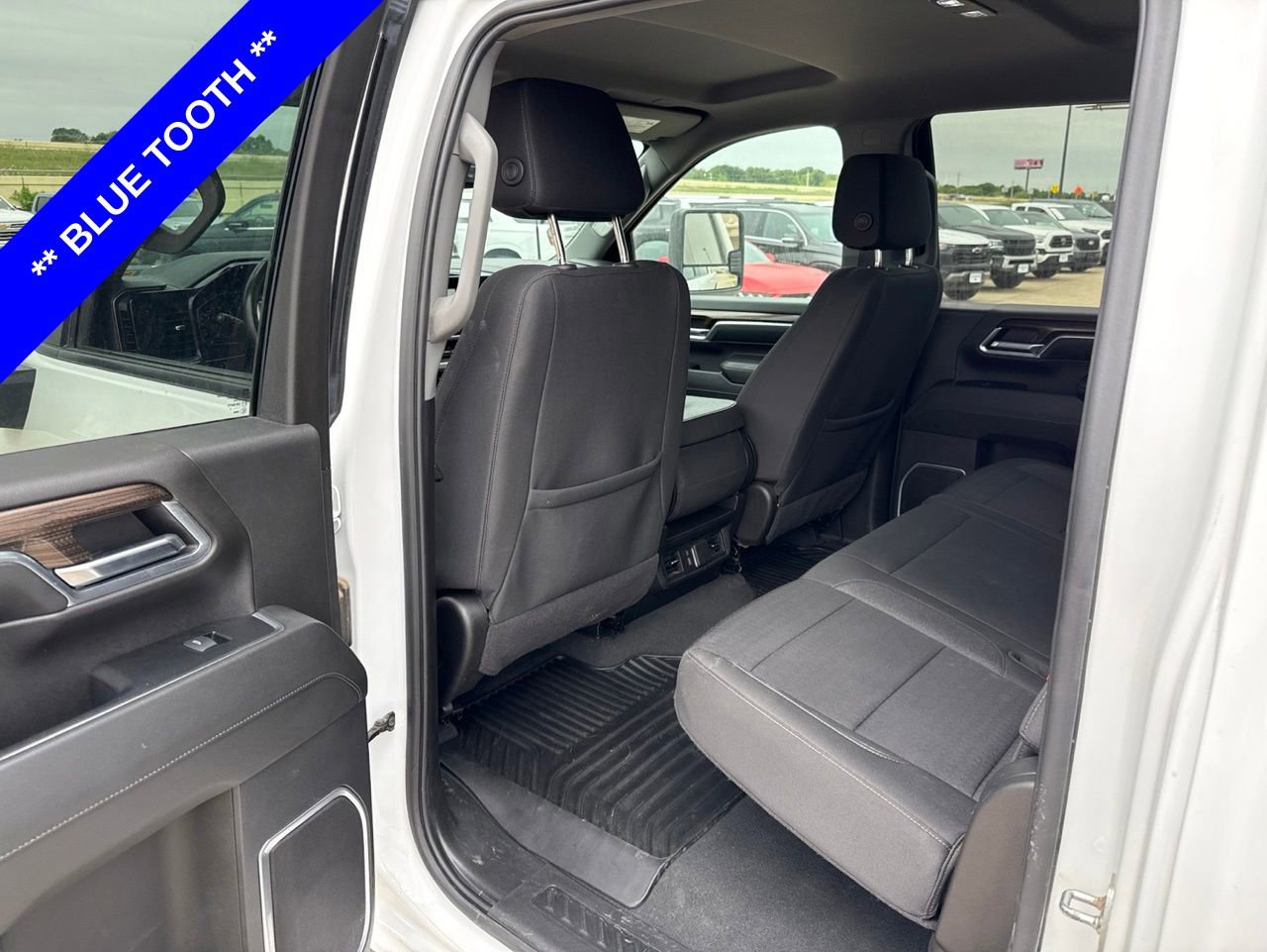 Used 2024 Chevrolet Silverado 2500 LT w/ Convenience Package AWD/4WD image 7