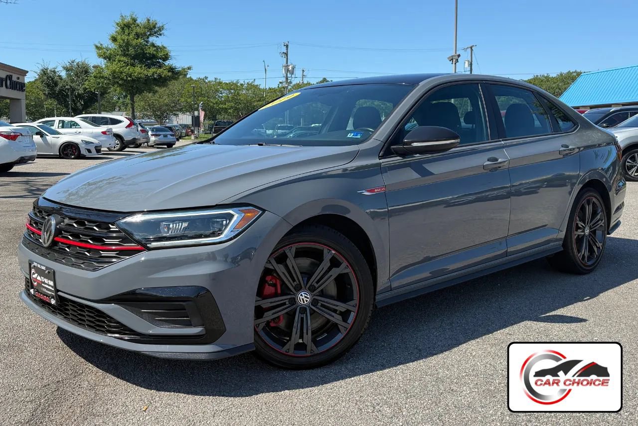 Used 2019 Volkswagen Jetta GLI FWD image 1