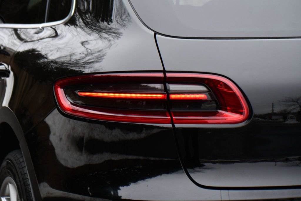 Used 2015 Porsche Macan Turbo image 5