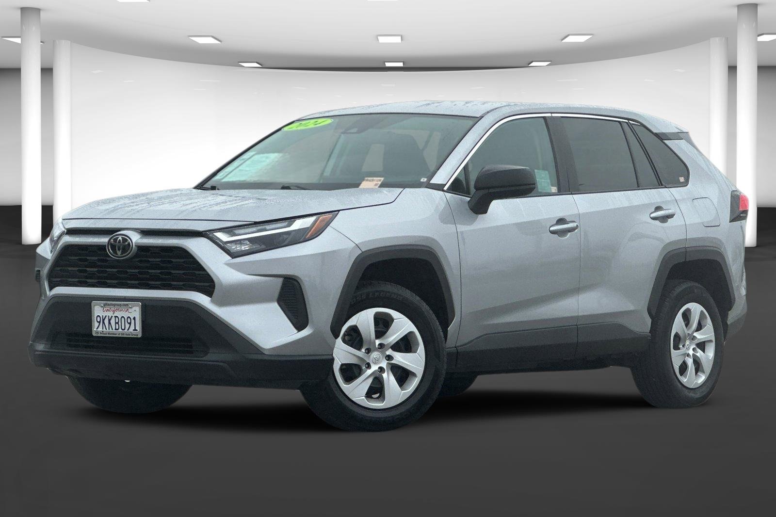 Used 2024 Toyota RAV4 LE image 2