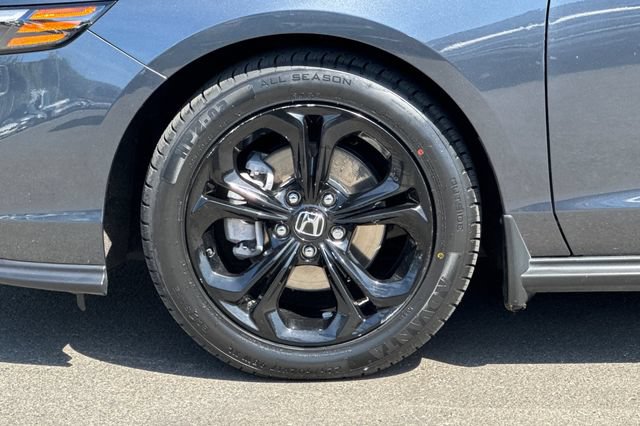 Used 2025 Honda Accord SE image 31