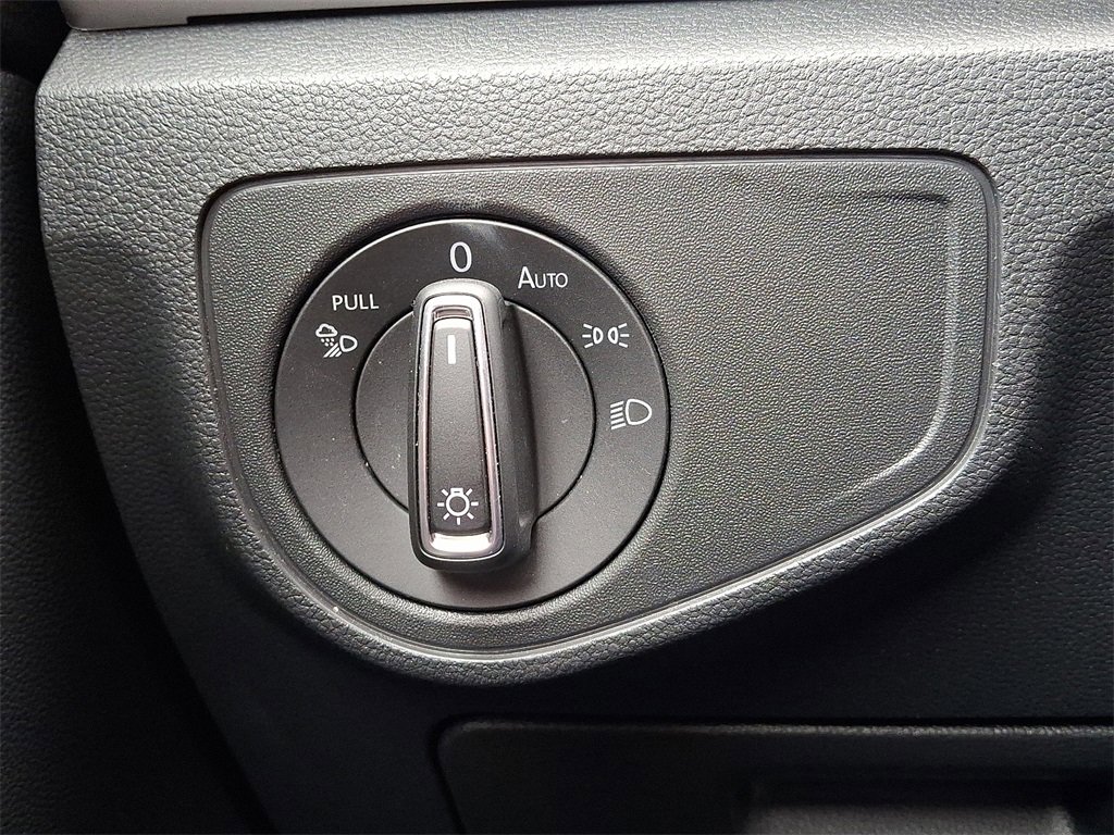 Used 2022 Volkswagen Atlas SE image 24