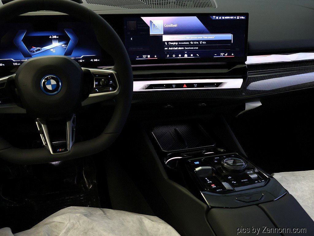 New 2026 BMW i5 eDrive40 w/ M Sport Package image 16