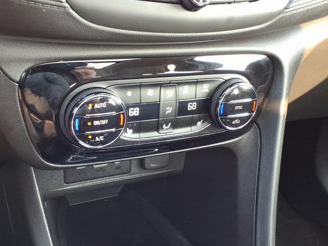 Used 2023 Buick Encore GX Essence w/ Experience Buick Package FWD image 30