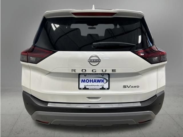 Used 2022 Nissan Rogue SV w/ SV Premium Package AWD/4WD image 4