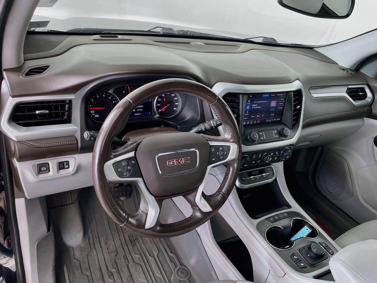 Used 2021 GMC Acadia SLT w/ LPO, Floor Liner Package FWD image 12