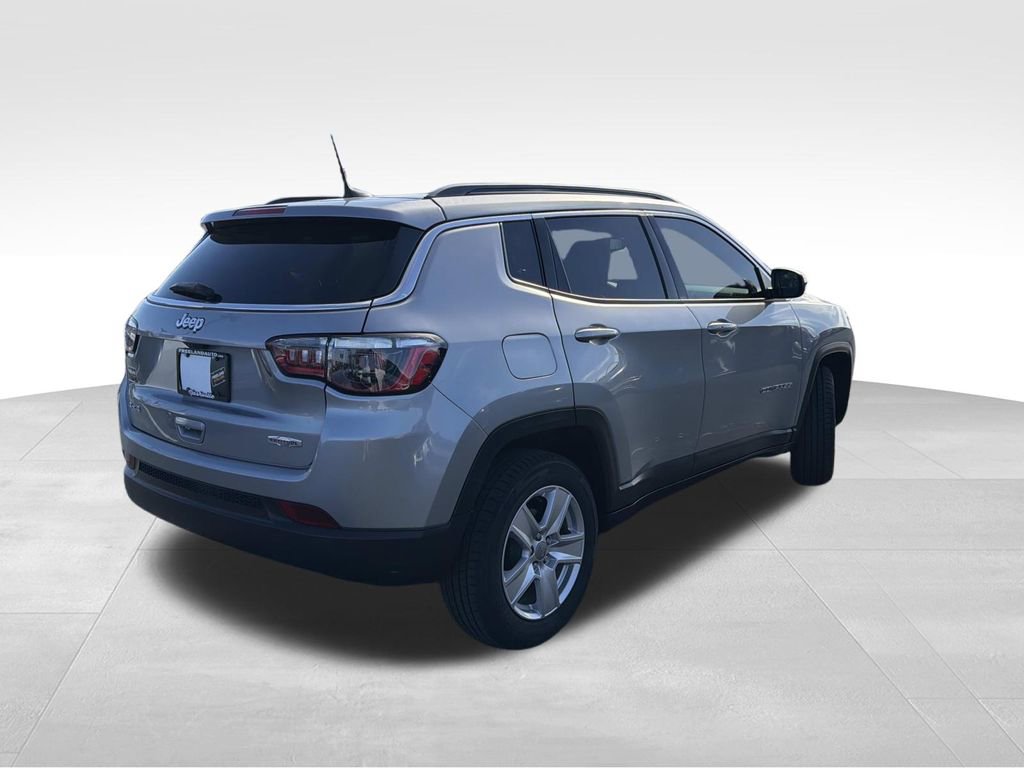 Used 2022 Jeep Compass Latitude w/ Sun and Sound Group AWD/4WD video 3