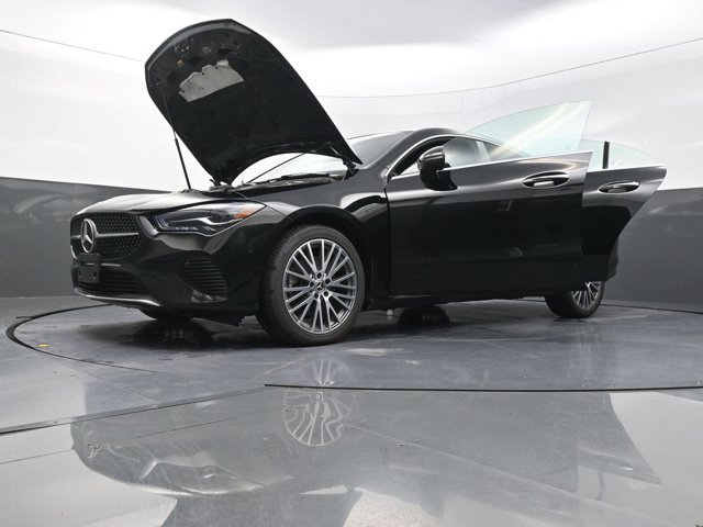 Used 2025 Mercedes-Benz CLA 250 image 41