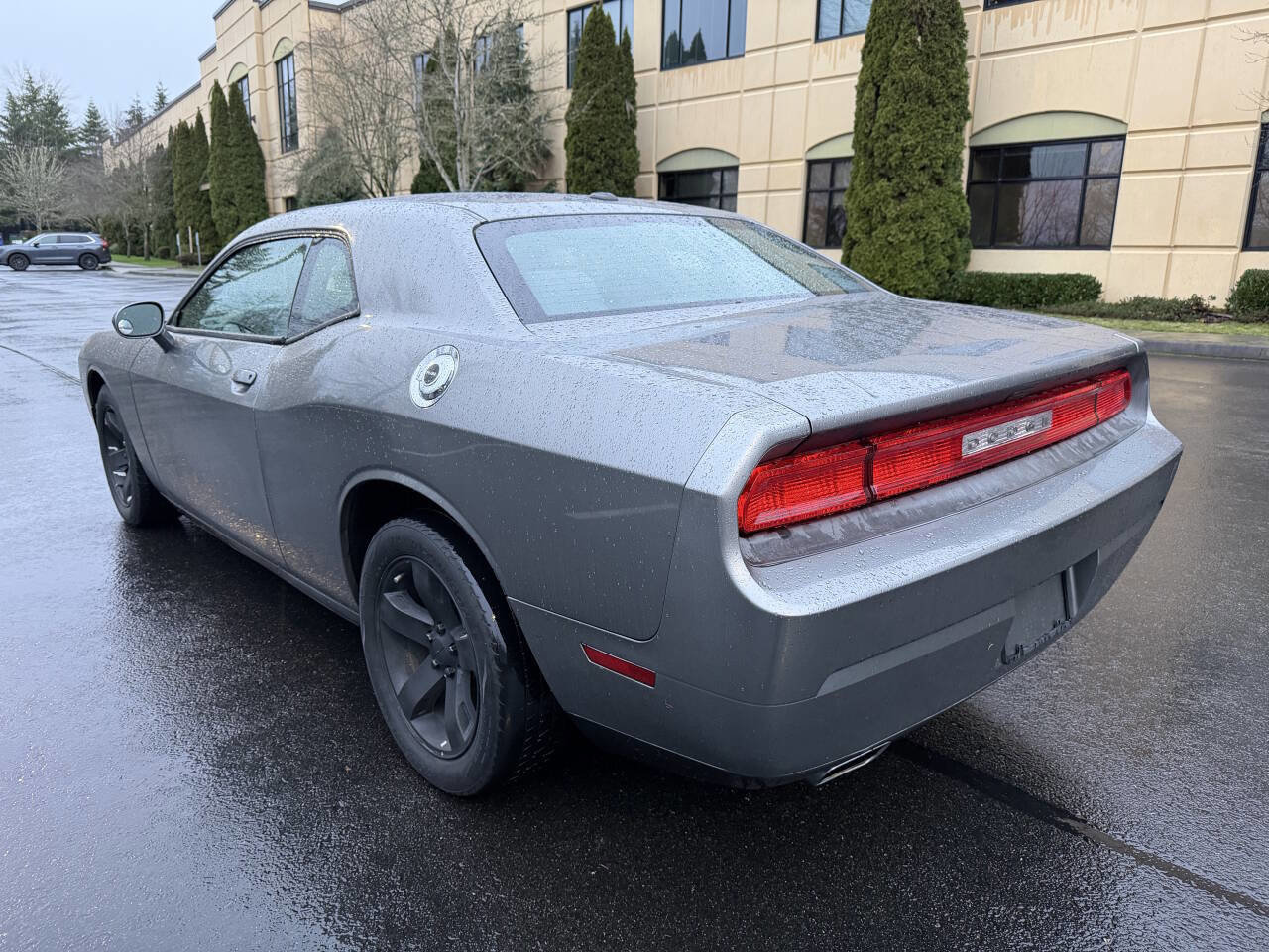 Used 2012 Dodge Challenger SXT image 7