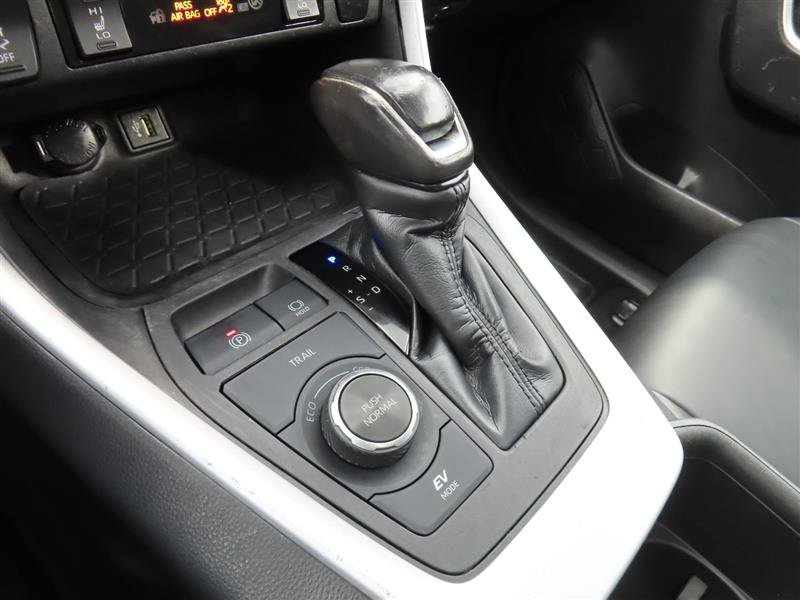 Used 2023 Toyota RAV4 XLE Premium AWD/4WD image 19