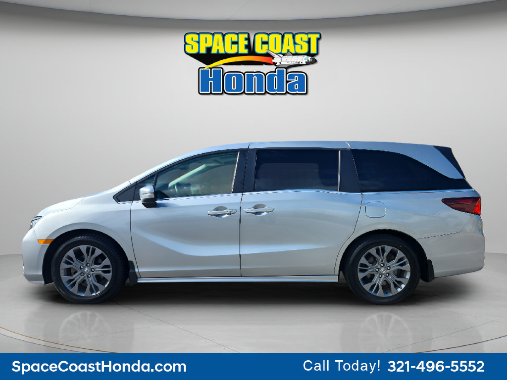 Used 2025 Honda Odyssey Touring image 8