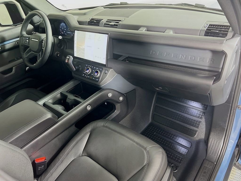 Used 2026 Land Rover Defender 110 X-Dynamic SE AWD/4WD image 30