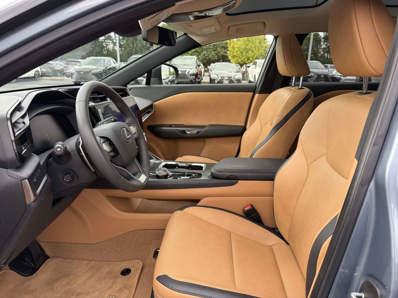 Used 2024 Lexus RZ 450e Premium w/ Technology Package AWD/4WD image 13