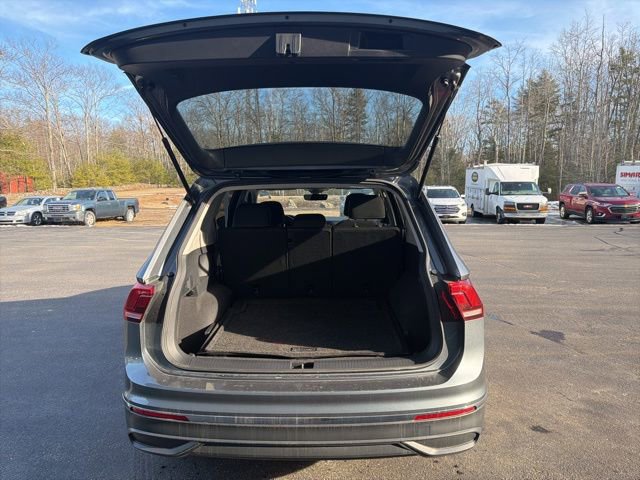 Used 2024 Volkswagen Tiguan S image 11