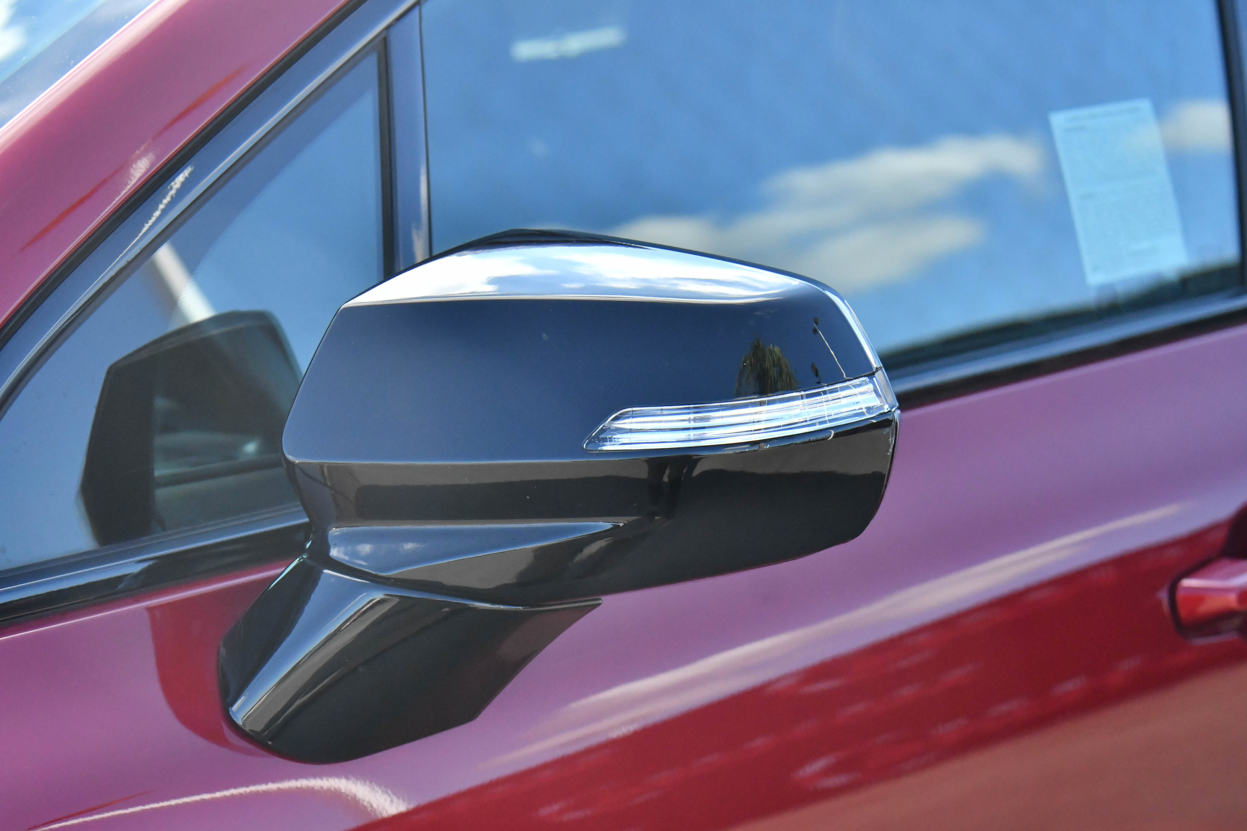 Used 2024 Honda Prologue EX image 13