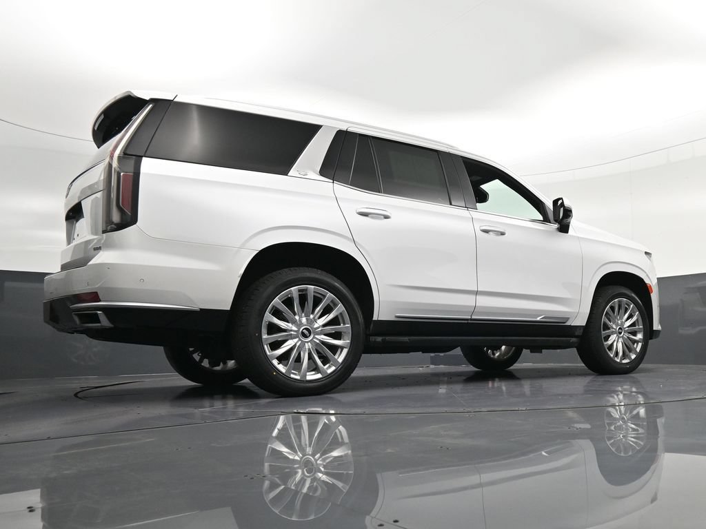 Used 2023 Cadillac Escalade Premium Luxury RWD image 30