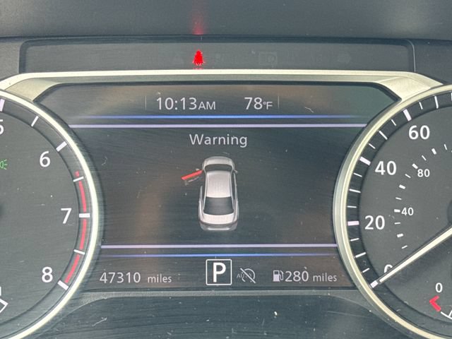 Used 2025 Nissan Sentra SR w/ SR Premium Package FWD image 19