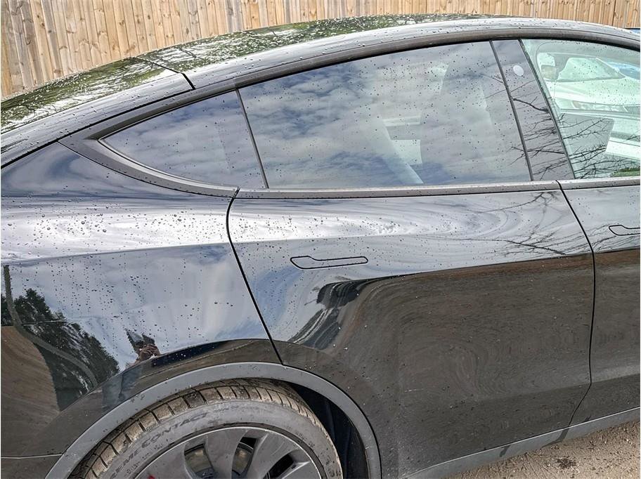 Used 2022 Tesla Model Y Performance image 14