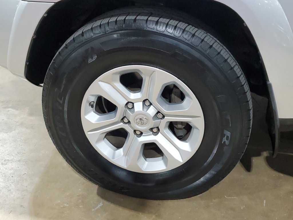 Used 2019 Toyota 4Runner SR5 Premium RWD image 36