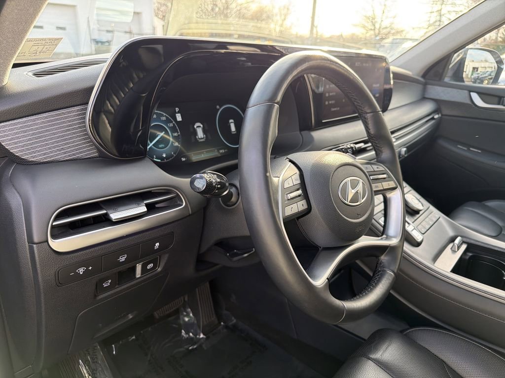 Used 2024 Hyundai Palisade Limited image 21