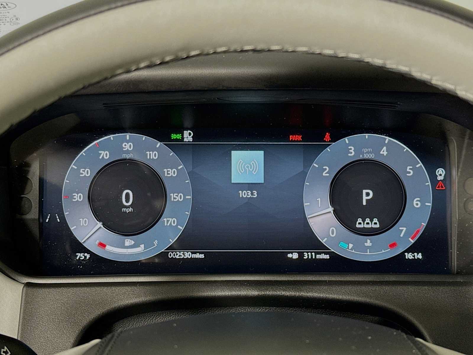 Used 2026 Land Rover Range Rover Velar Dynamic SE AWD/4WD image 12