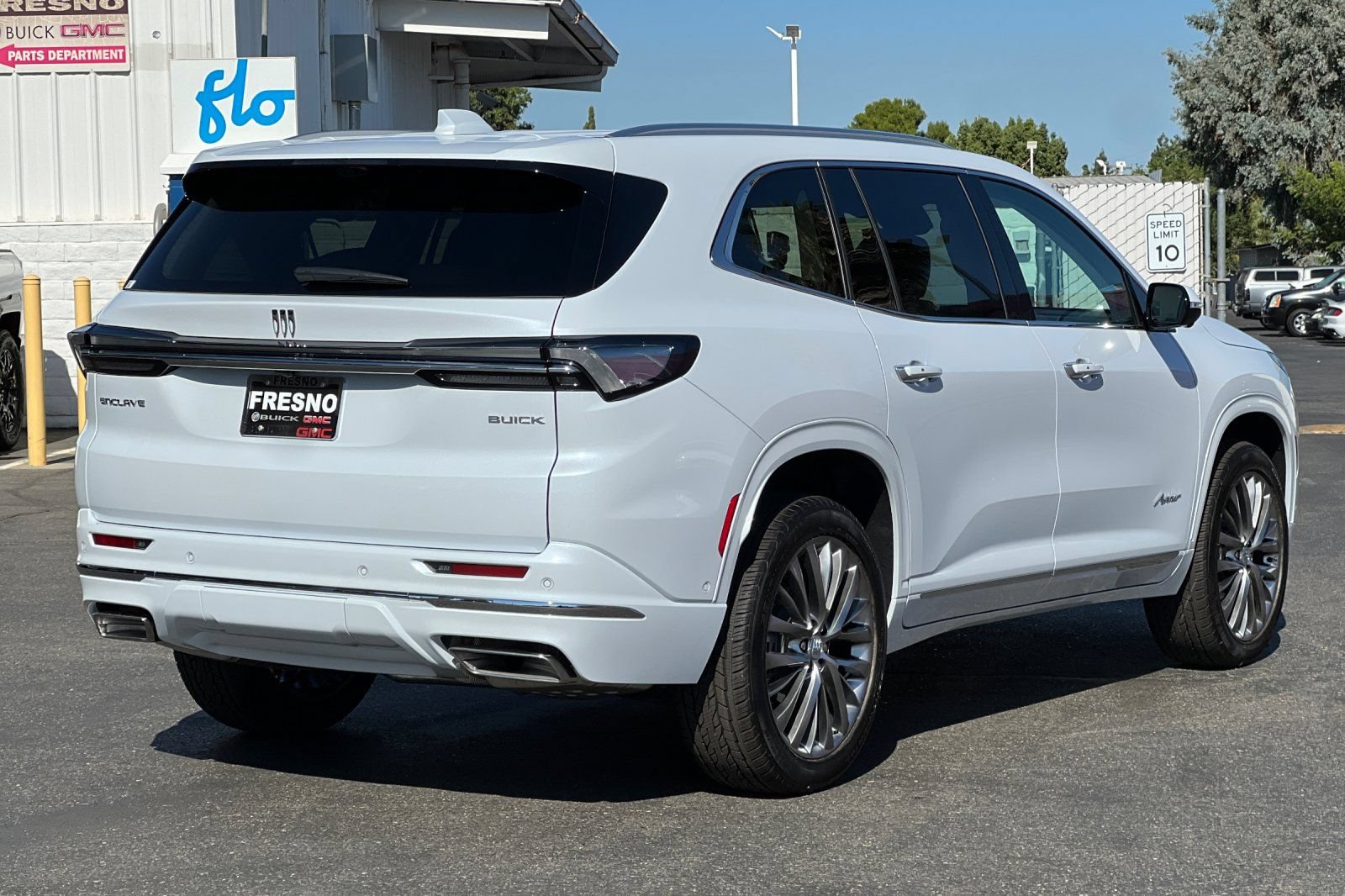 New 2026 Buick Enclave Avenir w/ Super Cruise Package FWD image 4
