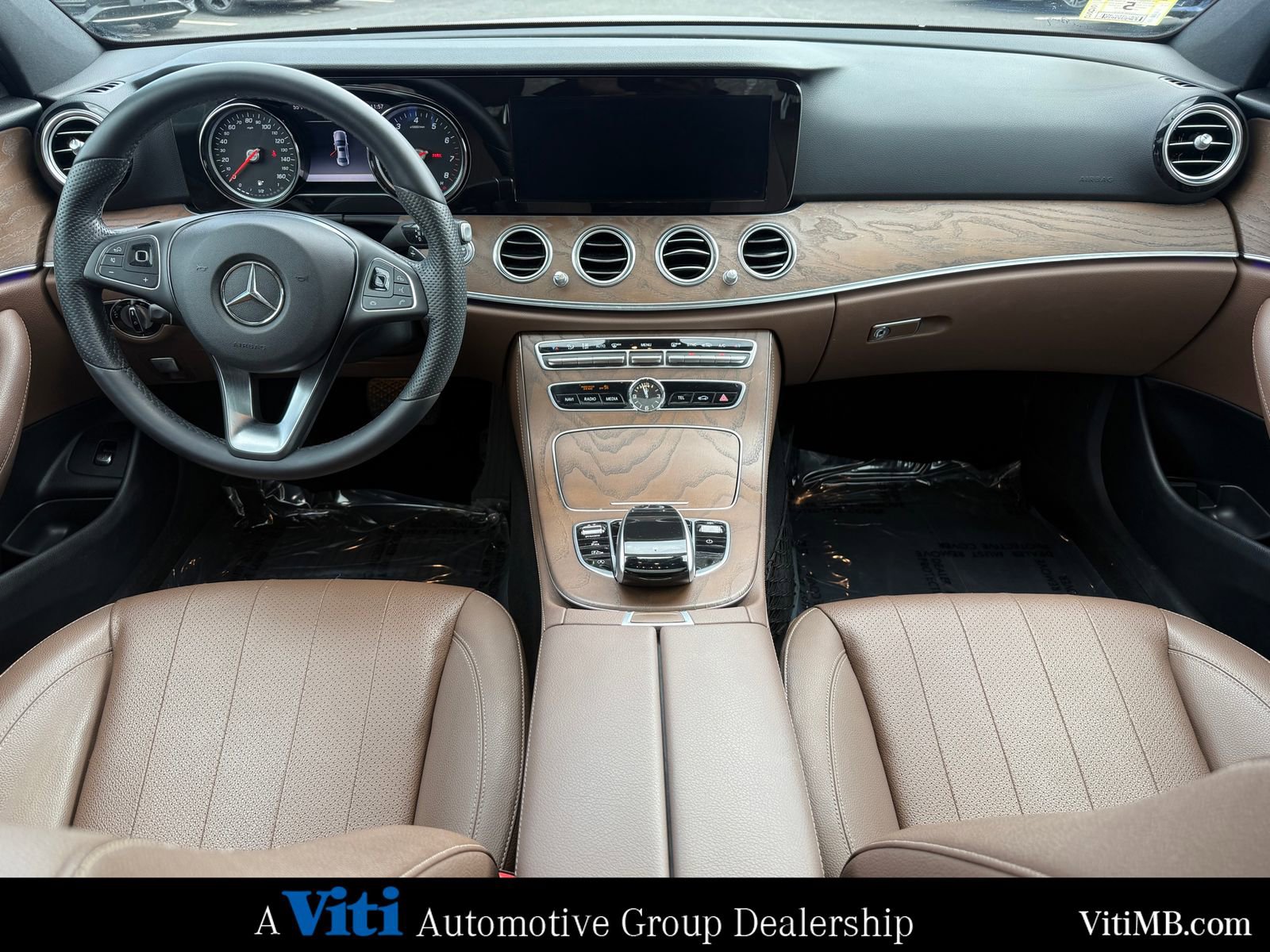 Used 2018 Mercedes-Benz E 300 image 2