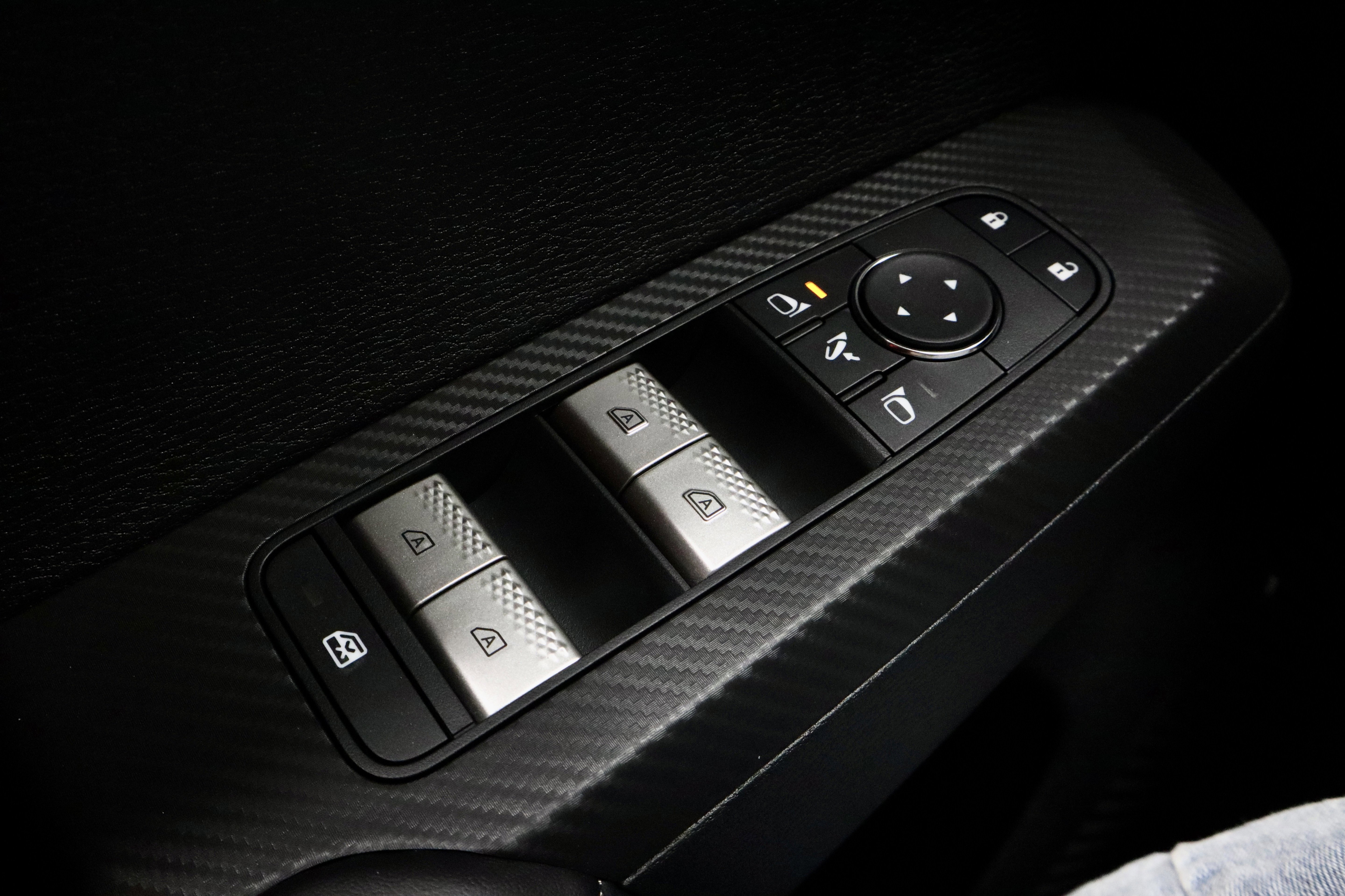 New 2026 Mitsubishi Outlander SE image 10