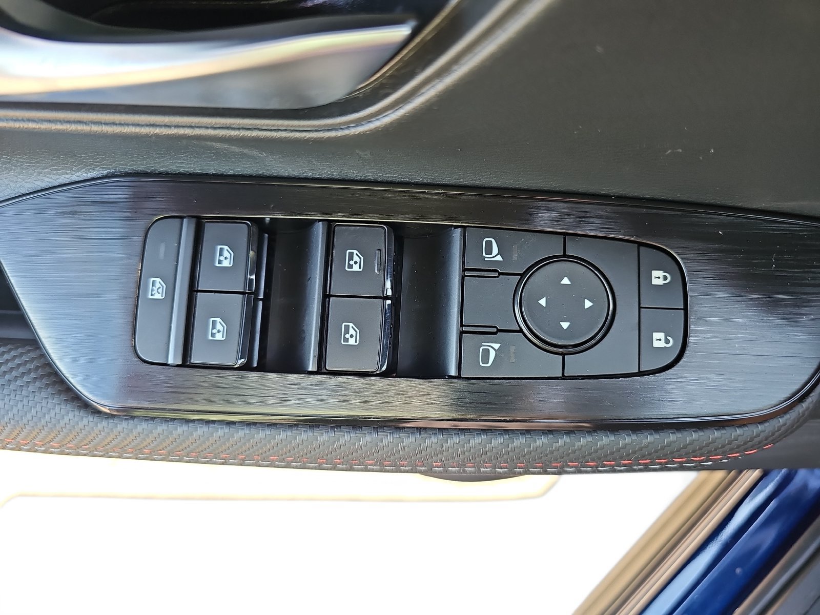 New 2027 Nissan Kicks SR FWD image 27