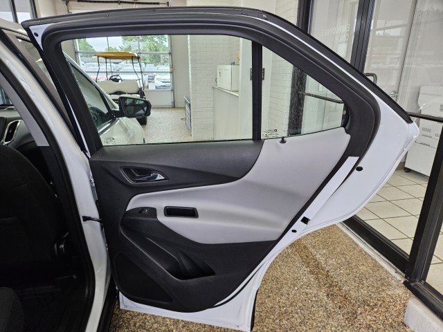 Used 2022 Chevrolet Equinox LS w/ LPO, Floor Liner Package FWD image 15