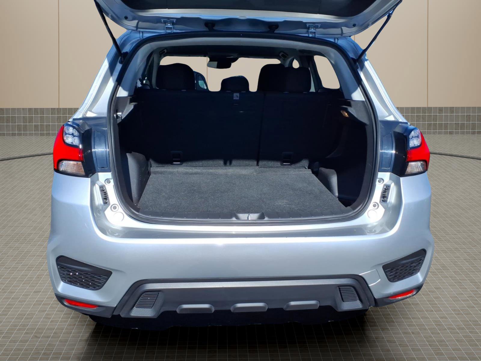 Used 2024 Mitsubishi Outlander Sport ES image 8