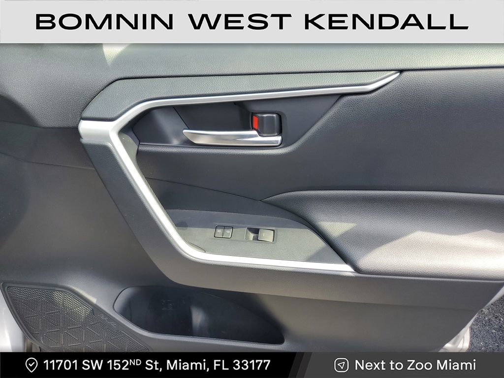 Used 2024 Toyota RAV4 XLE image 8