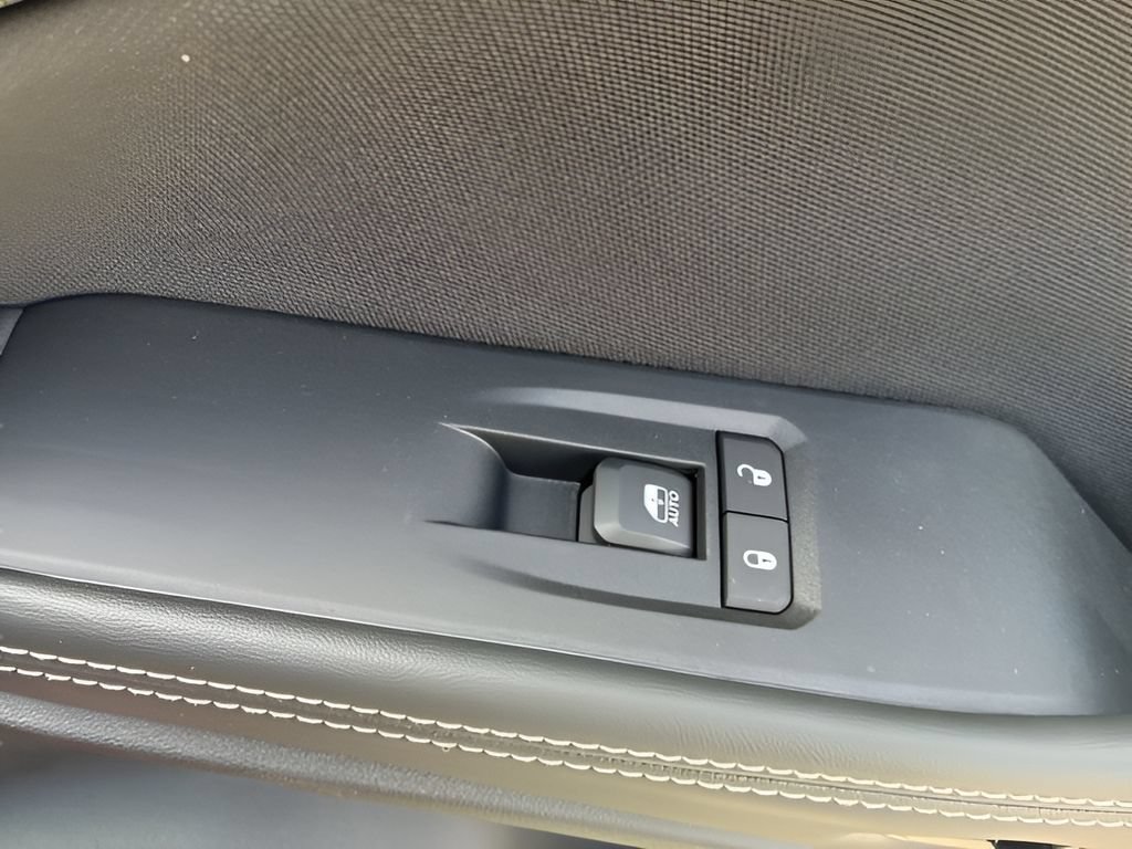 New 2026 Jeep Cherokee Laredo AWD/4WD image 33