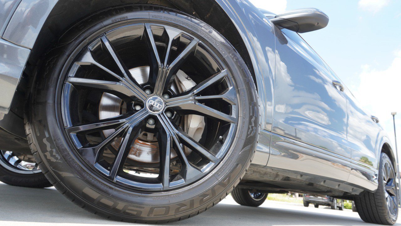 Used 2021 Audi Q8 Premium Plus w/ Premium Plus Package AWD/4WD image 12