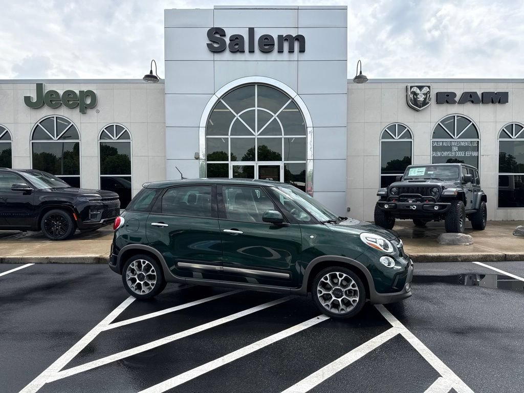 Used 2014 FIAT 500L Trekking w/ Popular Equipment Group FWD image 1