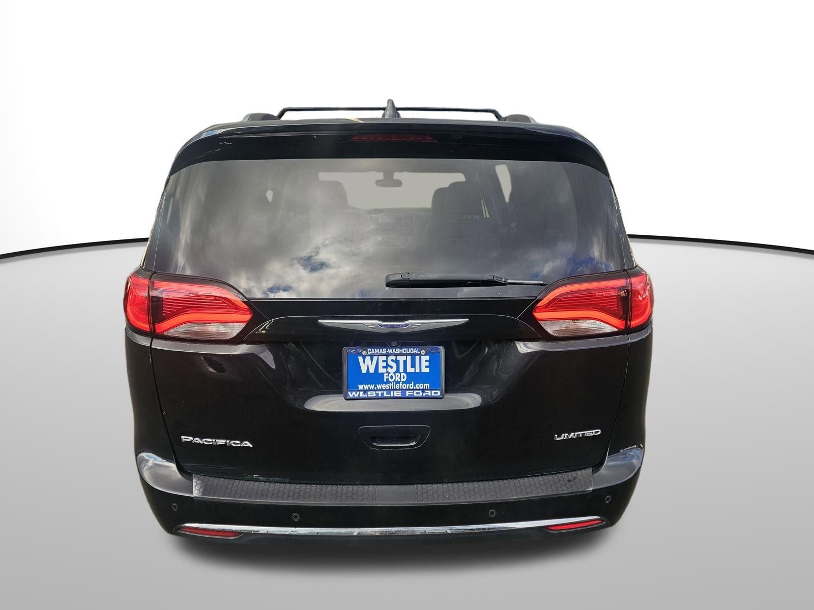 Used 2020 Chrysler Pacifica Limited image 5