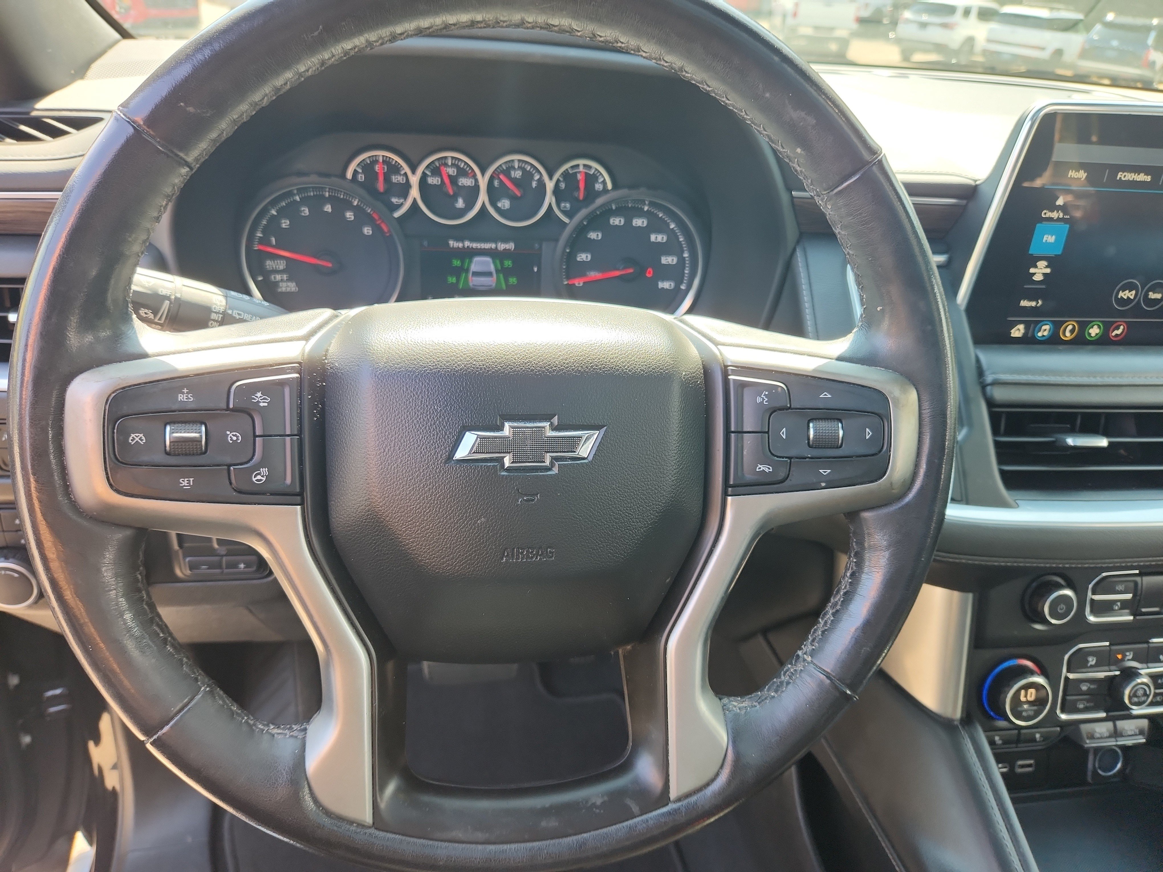 Used 2021 Chevrolet Suburban Z71 w/ Z71 Signature Package AWD/4WD image 26