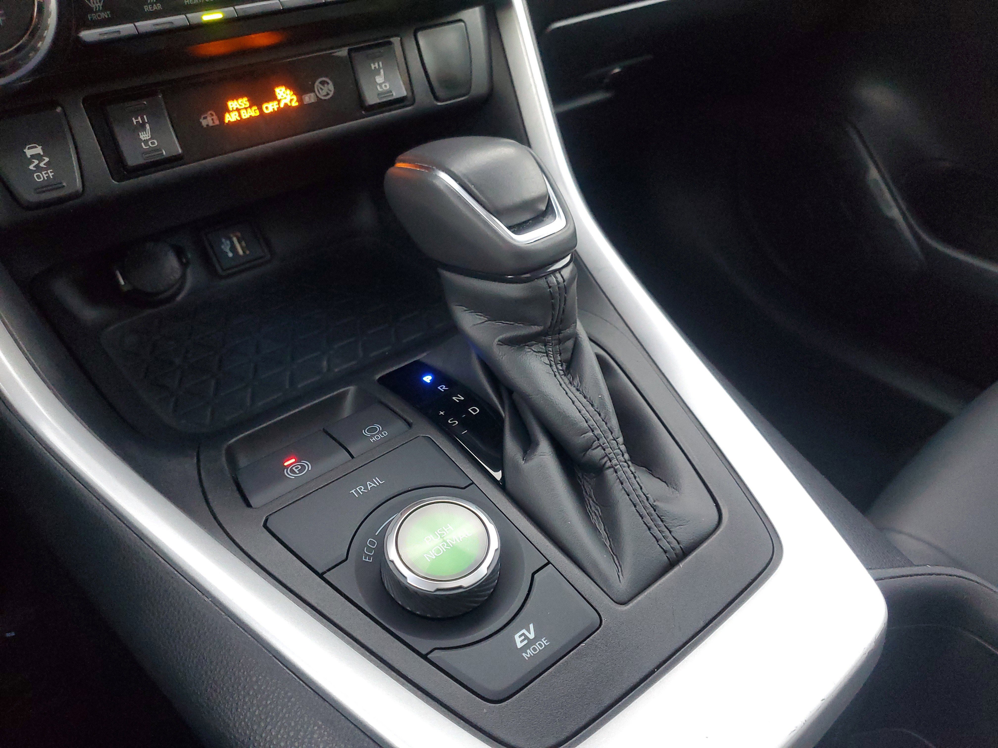 Used 2023 Toyota RAV4 XSE image 31