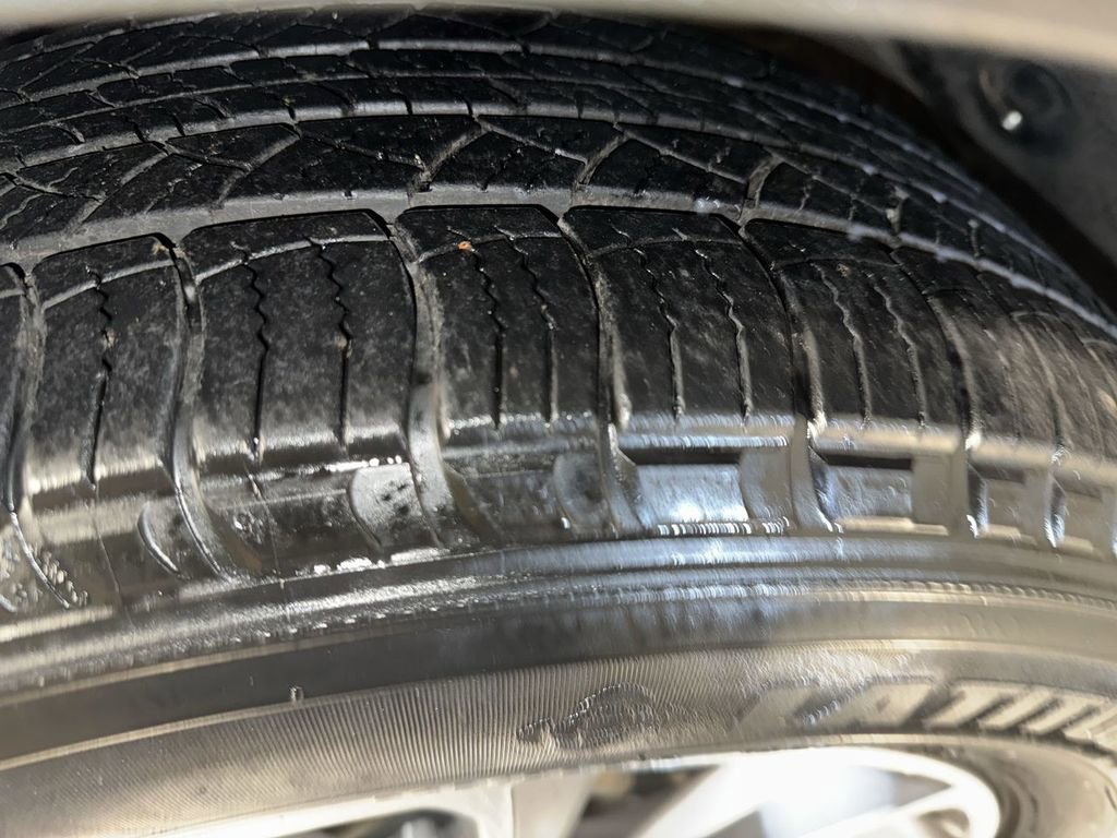 Used 2017 Hyundai Santa Fe SE image 11