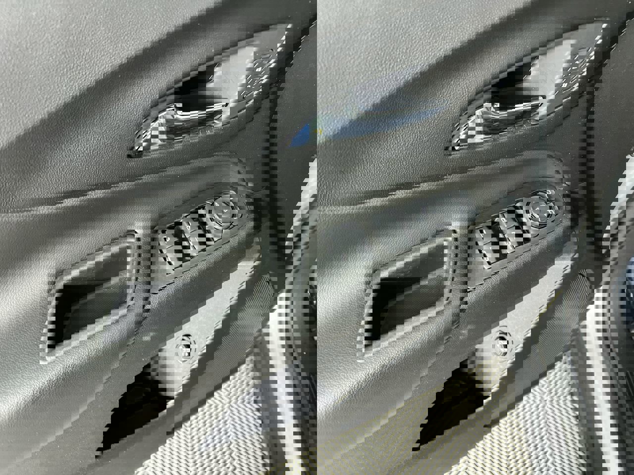 Used 2022 Chevrolet Equinox LT image 14