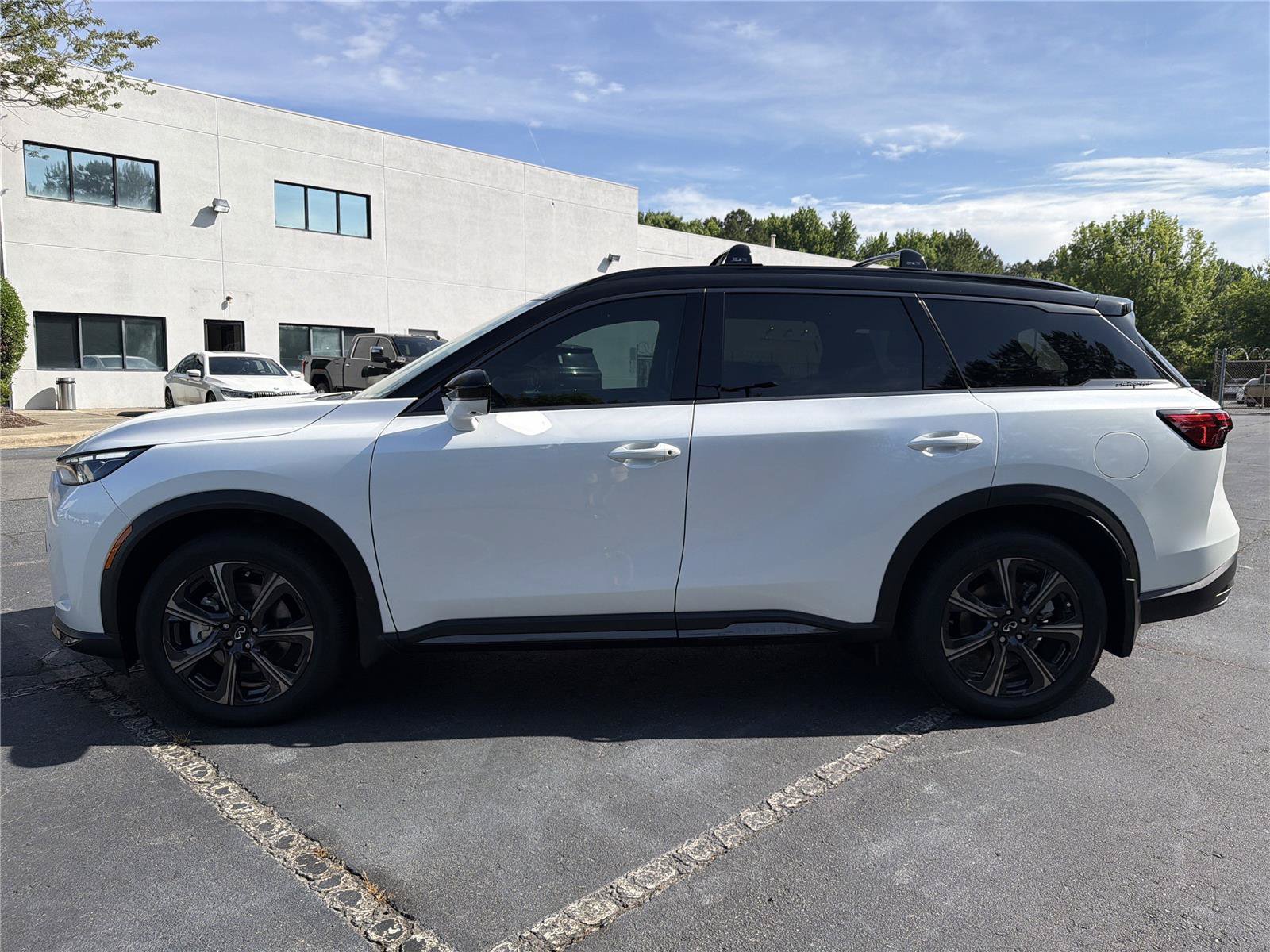 New 2026 INFINITI QX60 Autograph w/ Dark Cargo Package AWD/4WD image 29