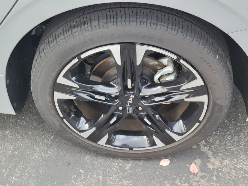 Used 2024 Kia K5 GT-Line w/ GT-Line Premium Package FWD image 4