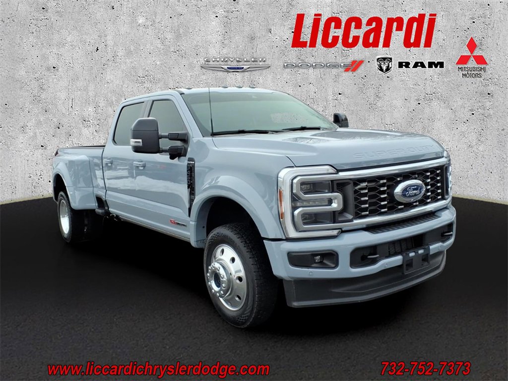 Used 2026 Ford F450 Platinum image 1