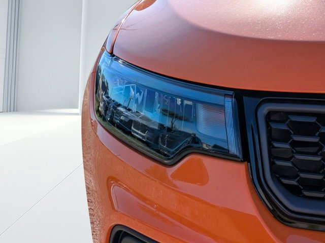 New 2026 Jeep Compass Latitude w/ Sun and Sound Group image 8