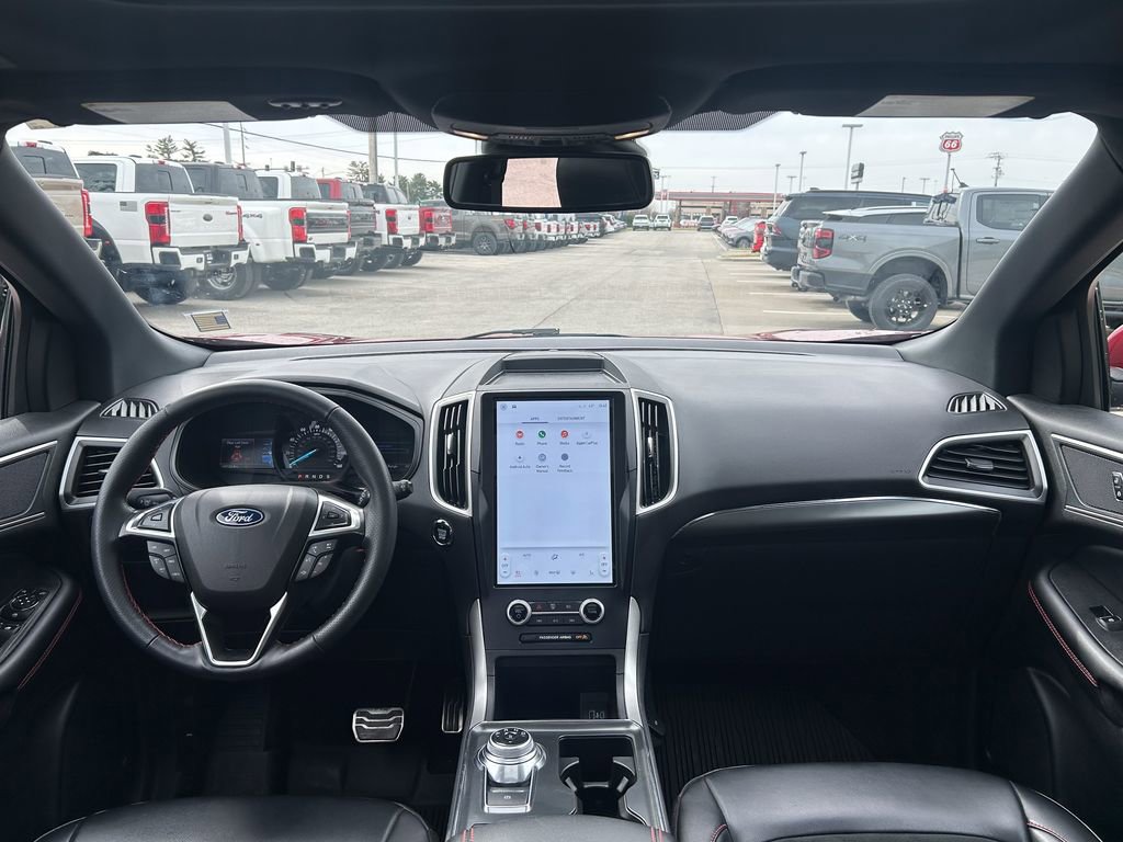 Certified 2023 Ford Edge ST-Line image 33