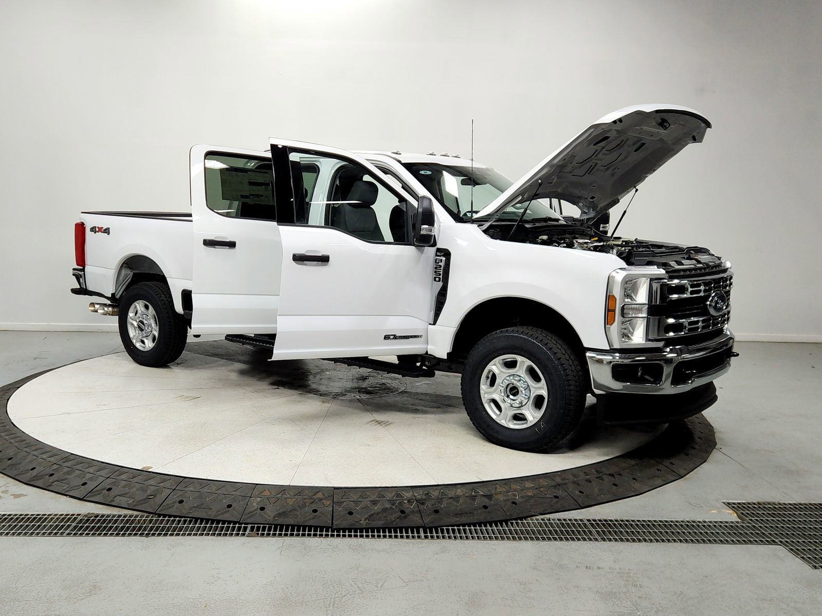 New 2026 Ford F250 XLT image 9