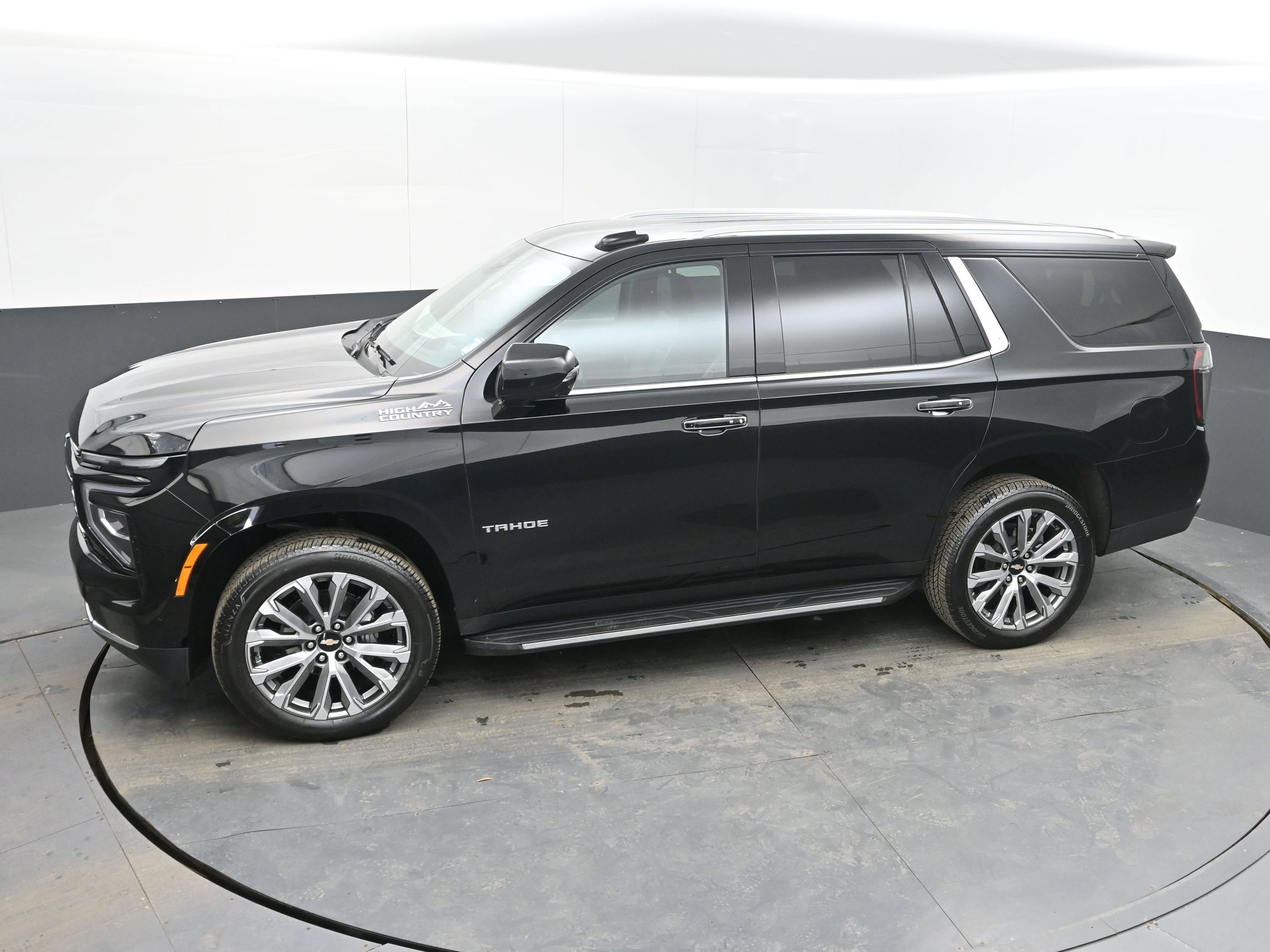 Certified 2025 Chevrolet Tahoe High Country image 31