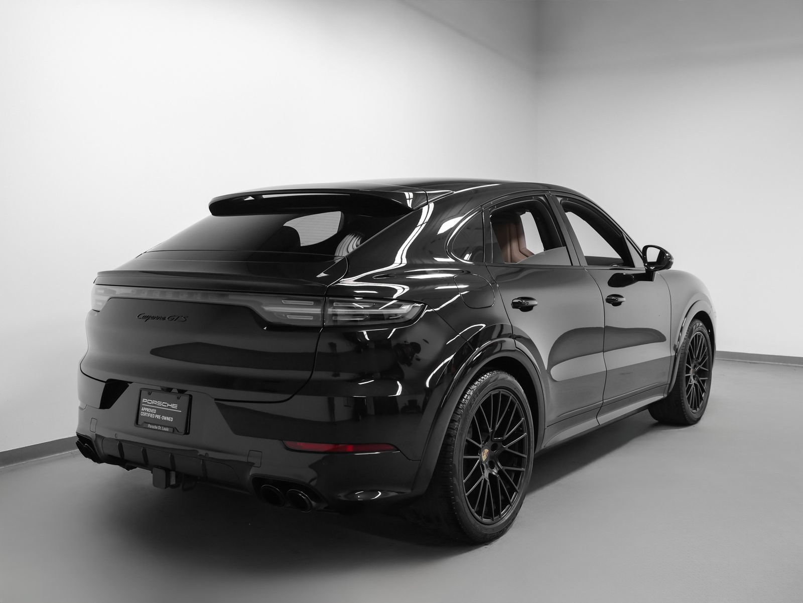 Certified 2023 Porsche Cayenne GTS AWD/4WD image 12
