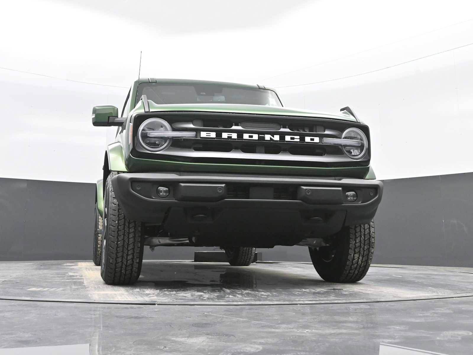 New 2024 Ford Bronco Outer Banks image 30